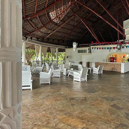 Twiga Beach Resort Watamu Eksteriør billede