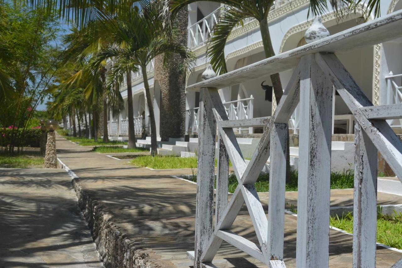 Twiga Beach Resort Watamu Eksteriør billede