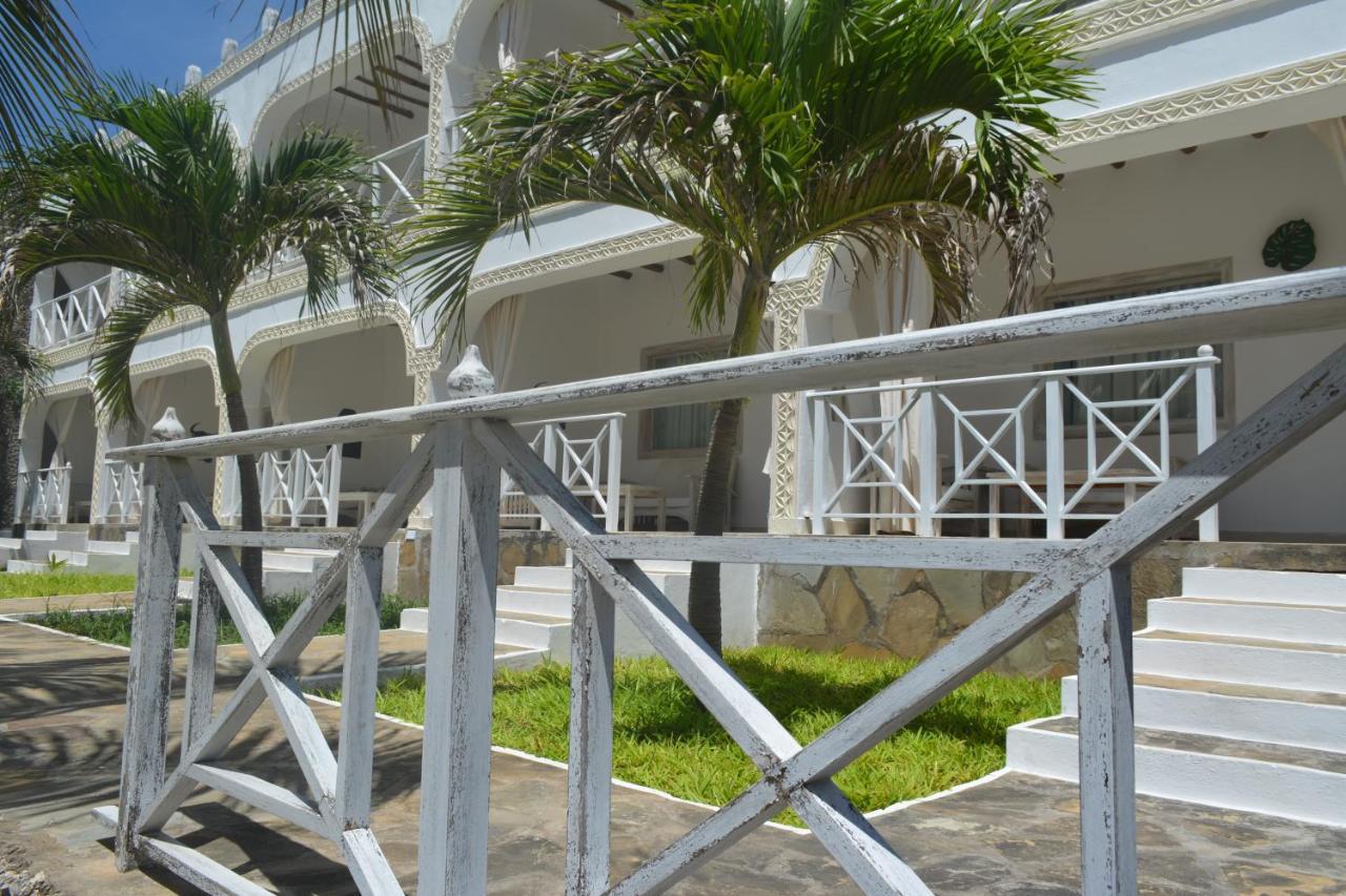 Twiga Beach Resort Watamu Eksteriør billede