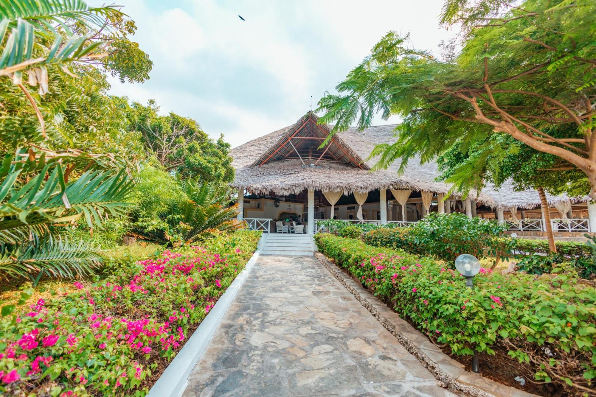Twiga Beach Resort Watamu Eksteriør billede