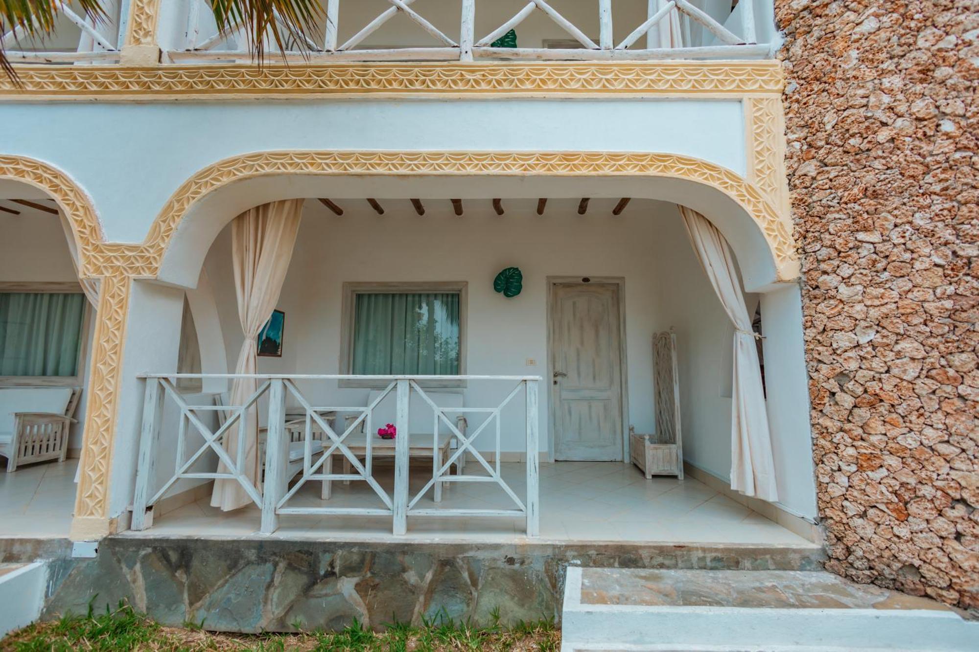 Twiga Beach Resort Watamu Eksteriør billede